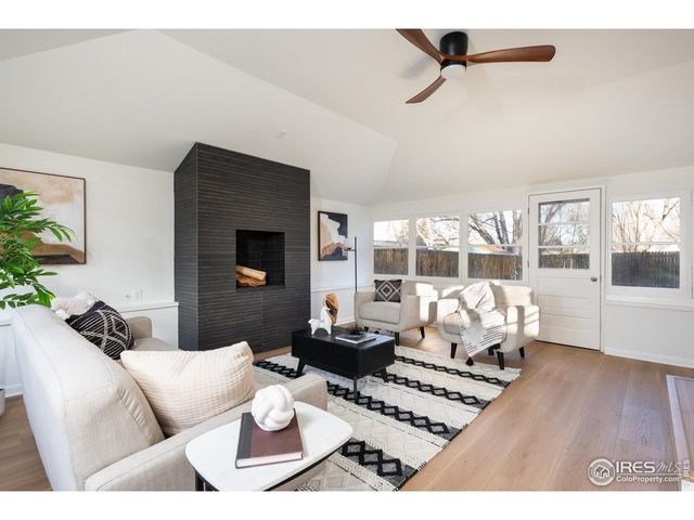 6 Sunset Cir, Longmont, CO 80501