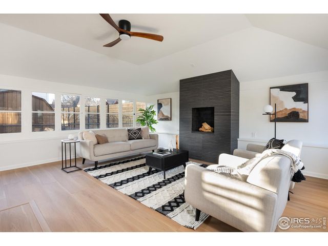 6 Sunset Cir, Longmont, CO 80501