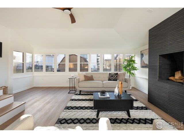 6 Sunset Cir, Longmont, CO 80501