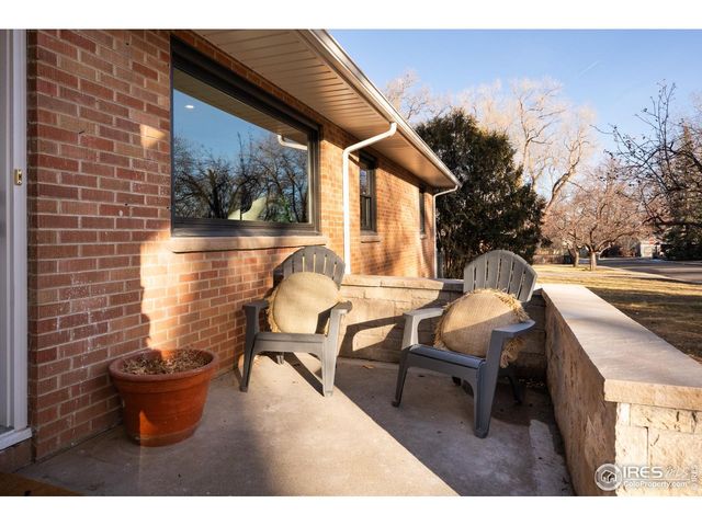 6 Sunset Cir, Longmont, CO 80501