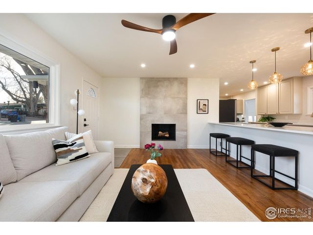 6 Sunset Cir, Longmont, CO 80501