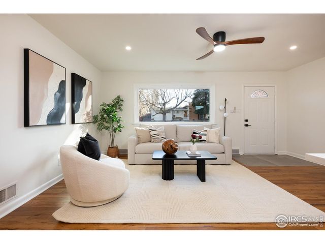 6 Sunset Cir, Longmont, CO 80501