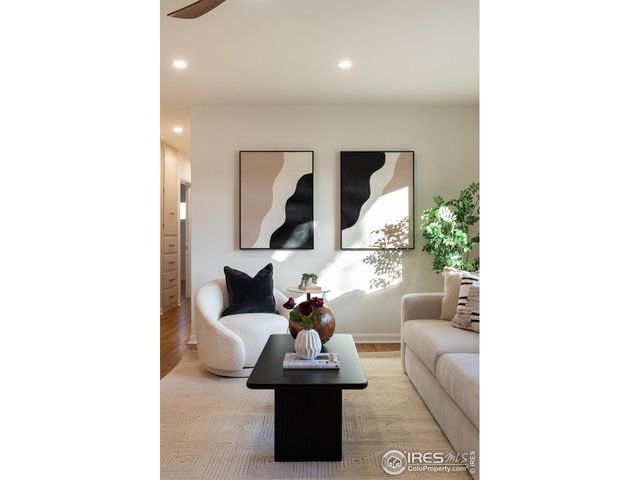 6 Sunset Cir, Longmont, CO 80501