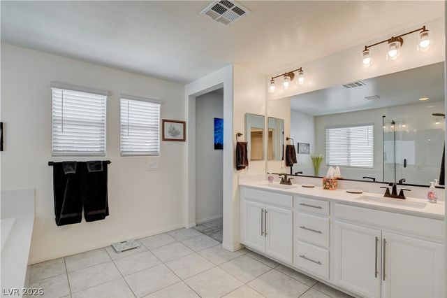 7450 Tinley Creek Avenue, Las Vegas, NV 89113
