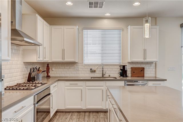 7450 Tinley Creek Avenue, Las Vegas, NV 89113