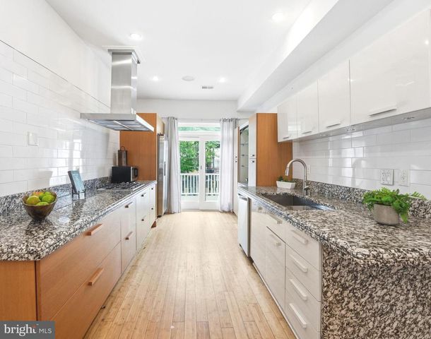 1011 OTIS PL NW, Washington, DC 20010