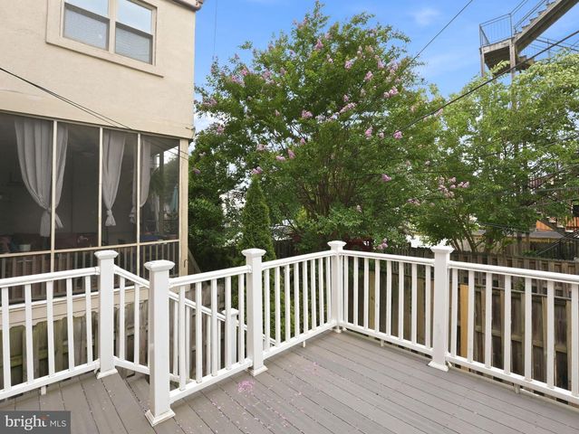 1011 OTIS PL NW, Washington, DC 20010