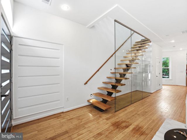 1011 OTIS PL NW, Washington, DC 20010