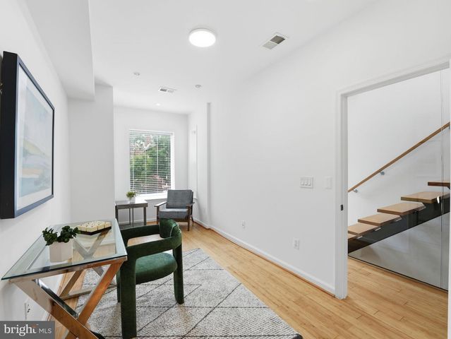 1011 OTIS PL NW, Washington, DC 20010