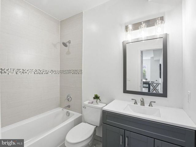 1011 OTIS PL NW, Washington, DC 20010