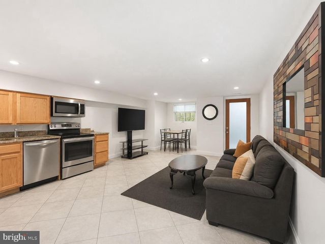 1011 OTIS PL NW, Washington, DC 20010