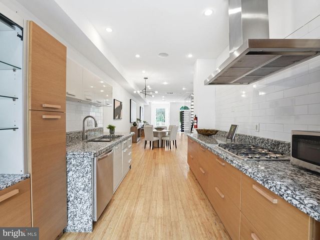 1011 OTIS PL NW, Washington, DC 20010