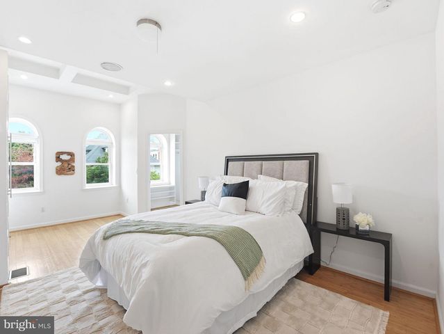 1011 OTIS PL NW, Washington, DC 20010