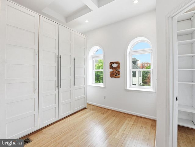 1011 OTIS PL NW, Washington, DC 20010