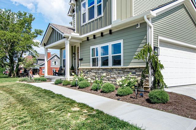 2621 Central Avenue, Middletown, OH 45044