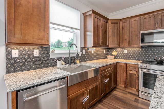 2621 Central Avenue, Middletown, OH 45044