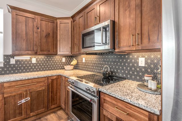 2621 Central Avenue, Middletown, OH 45044