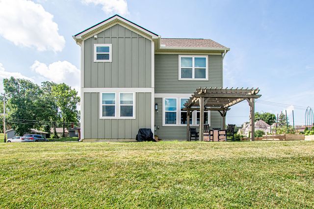 2621 Central Avenue, Middletown, OH 45044