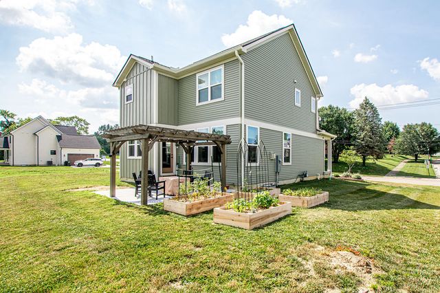 2621 Central Avenue, Middletown, OH 45044