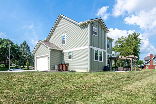 2621 Central Avenue, Middletown, OH 45044