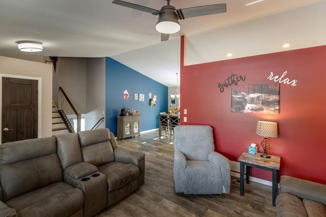 6185 Fairfax Court, Baxter, MN 56425