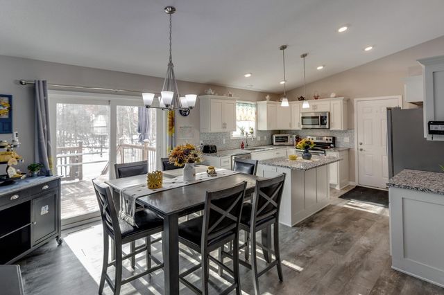 6185 Fairfax Court, Baxter, MN 56425