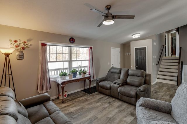 6185 Fairfax Court, Baxter, MN 56425