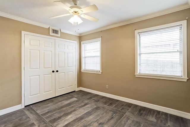 3750 Drummond Street, Houston, TX 77025