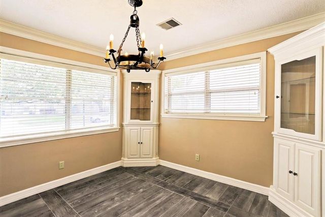 3750 Drummond Street, Houston, TX 77025