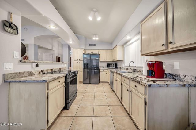 14011 W PAIUTE Trail, Surprise, AZ 85374