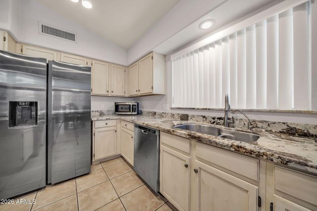 14011 W PAIUTE Trail, Surprise, AZ 85374