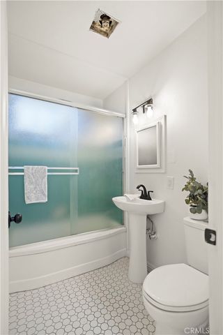 330 Lincoln, Bakersfield, CA 93305