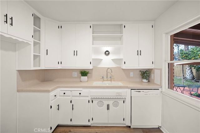 330 Lincoln, Bakersfield, CA 93305