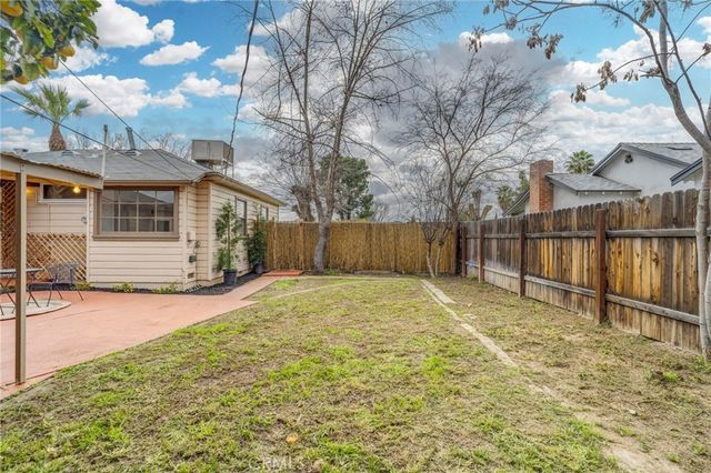 330 Lincoln, Bakersfield, CA 93305