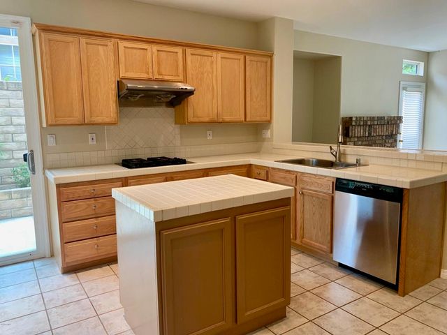 2760 Irongate Place, Thousand Oaks, CA 91362