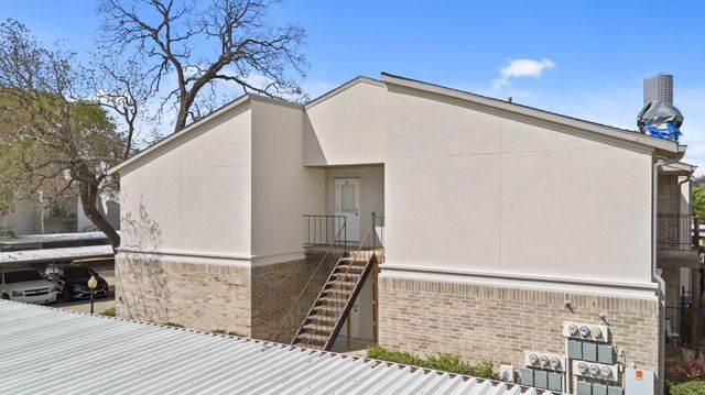 2425 Augusta Drive 23, Houston, TX 77057