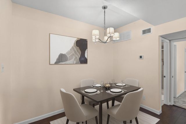 2425 Augusta Drive 23, Houston, TX 77057