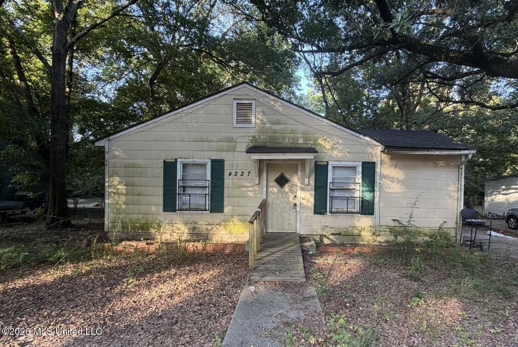 4227 Chennault Avenue, Jackson, MS 39209