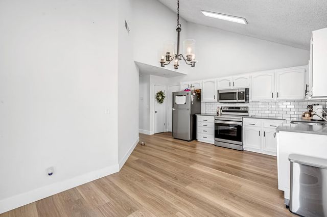 3656 W Harvard Avenue, Fresno, CA 93722