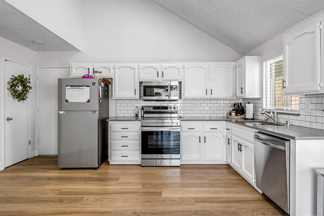 3656 W Harvard Avenue, Fresno, CA 93722