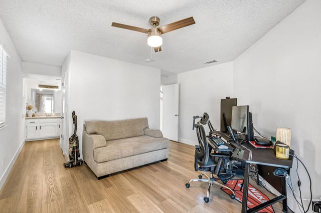 3656 W Harvard Avenue, Fresno, CA 93722