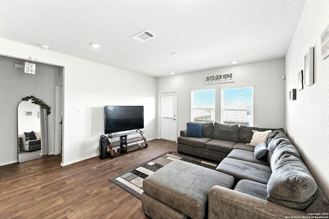 10428 Howgate, San Antonio, TX 78252