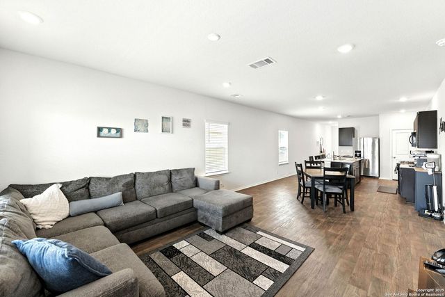 10428 Howgate, San Antonio, TX 78252