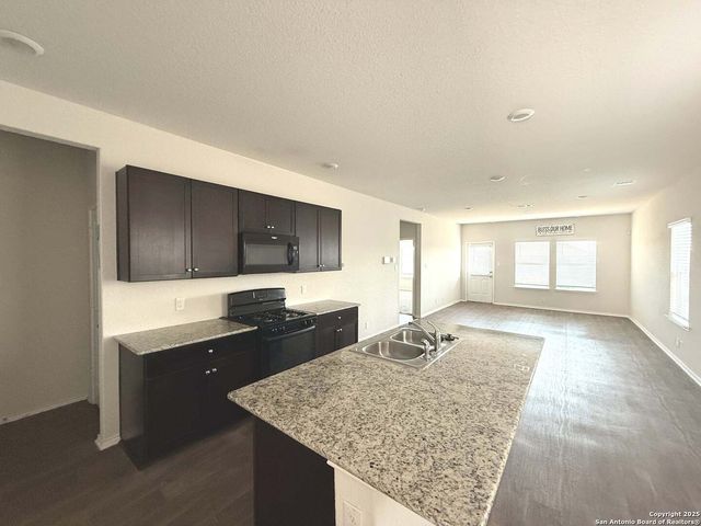 10428 Howgate, San Antonio, TX 78252