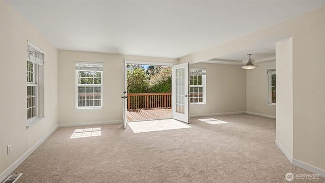 12916 NE 203rd Ct, Woodinville, WA 98072