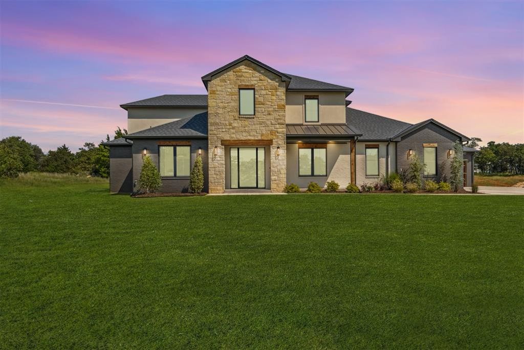 3320 Somerset Farms Road, Newalla, OK 74857