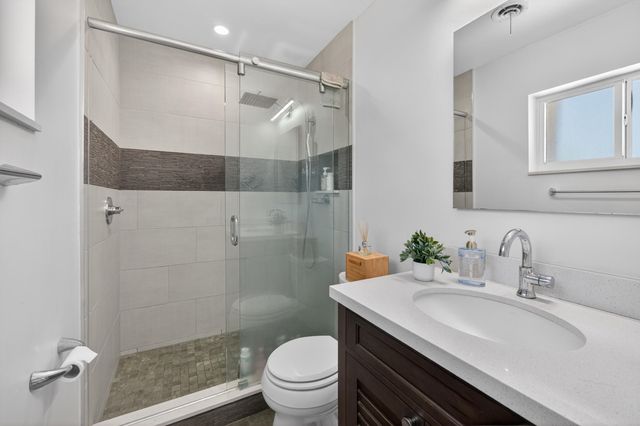 4800 NE 15TH Terrace, Oakland Park, FL 33334