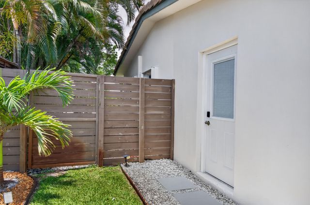 4800 NE 15TH Terrace, Oakland Park, FL 33334