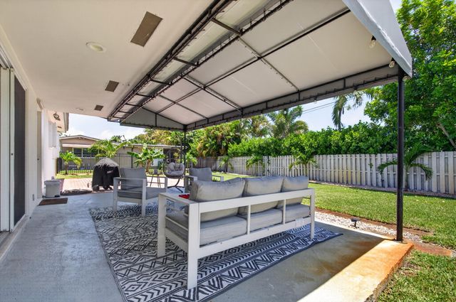 4800 NE 15TH Terrace, Oakland Park, FL 33334