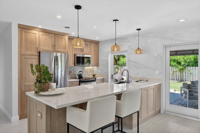 4800 NE 15TH Terrace, Oakland Park, FL 33334
